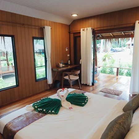 Coco Canopy Boutique Resort Koh Jum Esterno foto