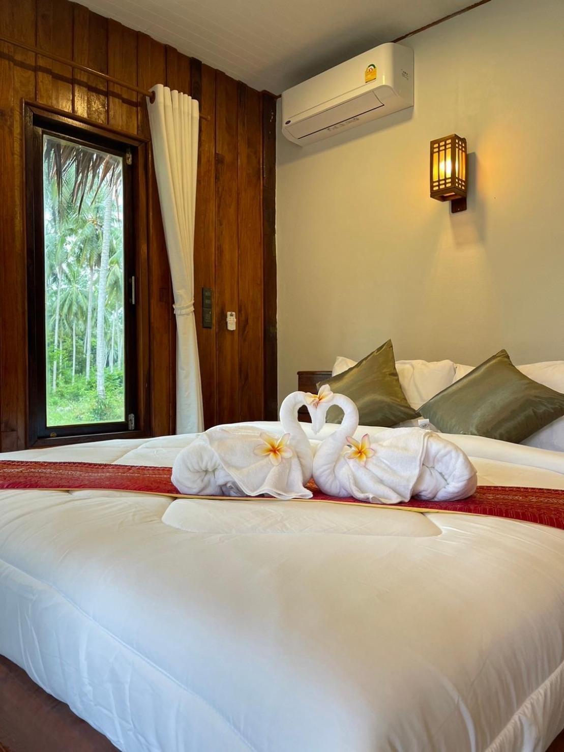 Coco Canopy Boutique Resort Koh Jum Esterno foto