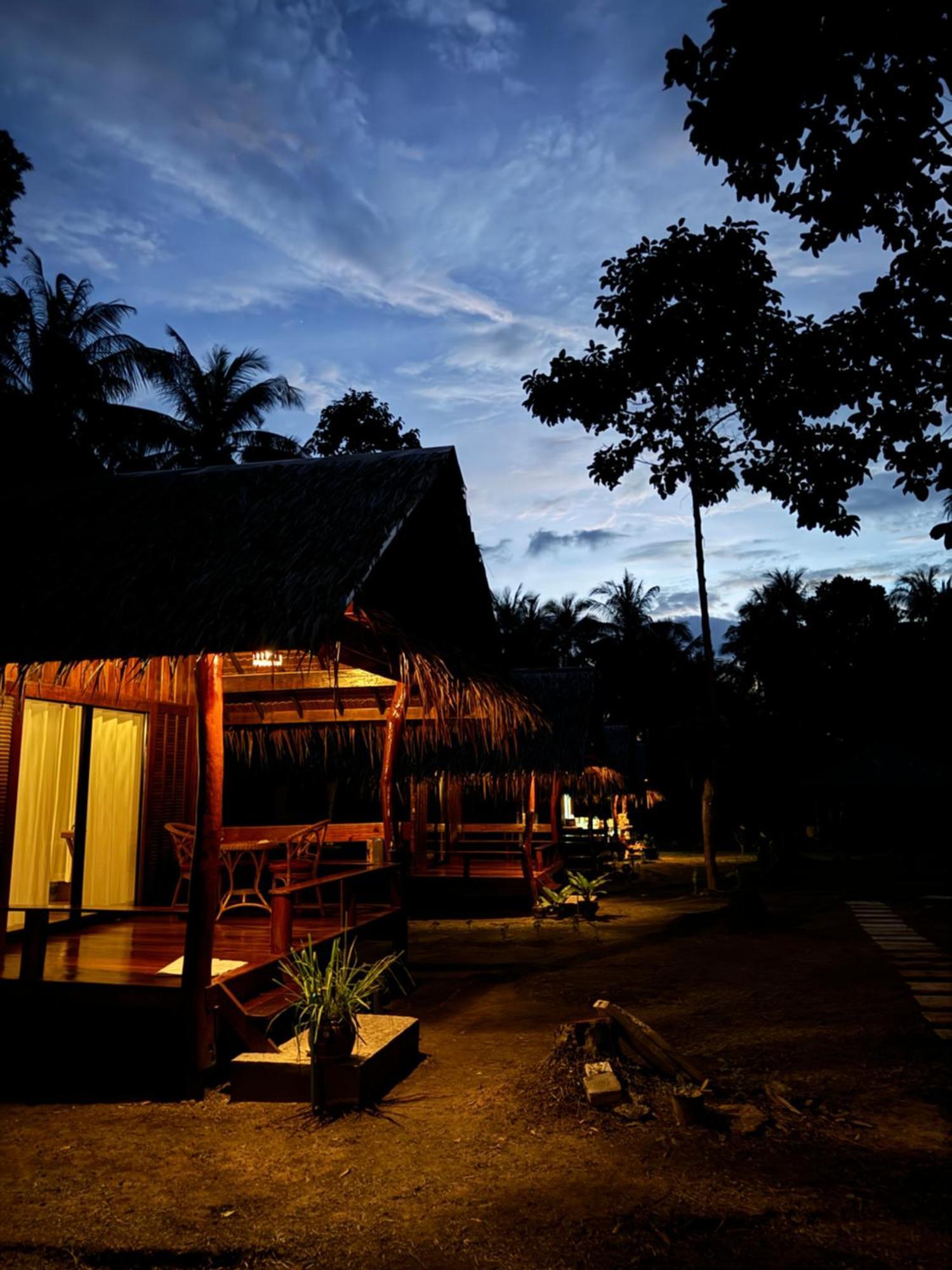 Coco Canopy Boutique Resort Koh Jum Esterno foto