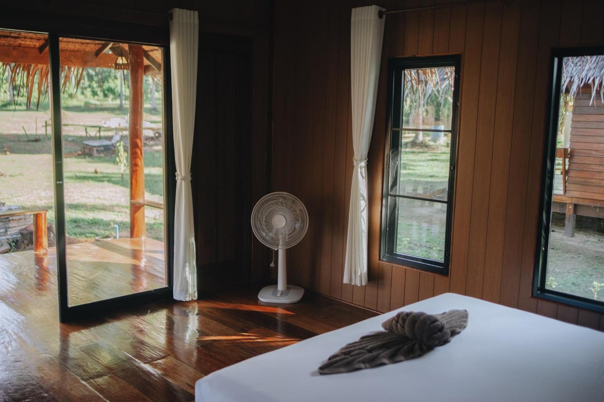 Coco Canopy Boutique Resort Koh Jum Esterno foto