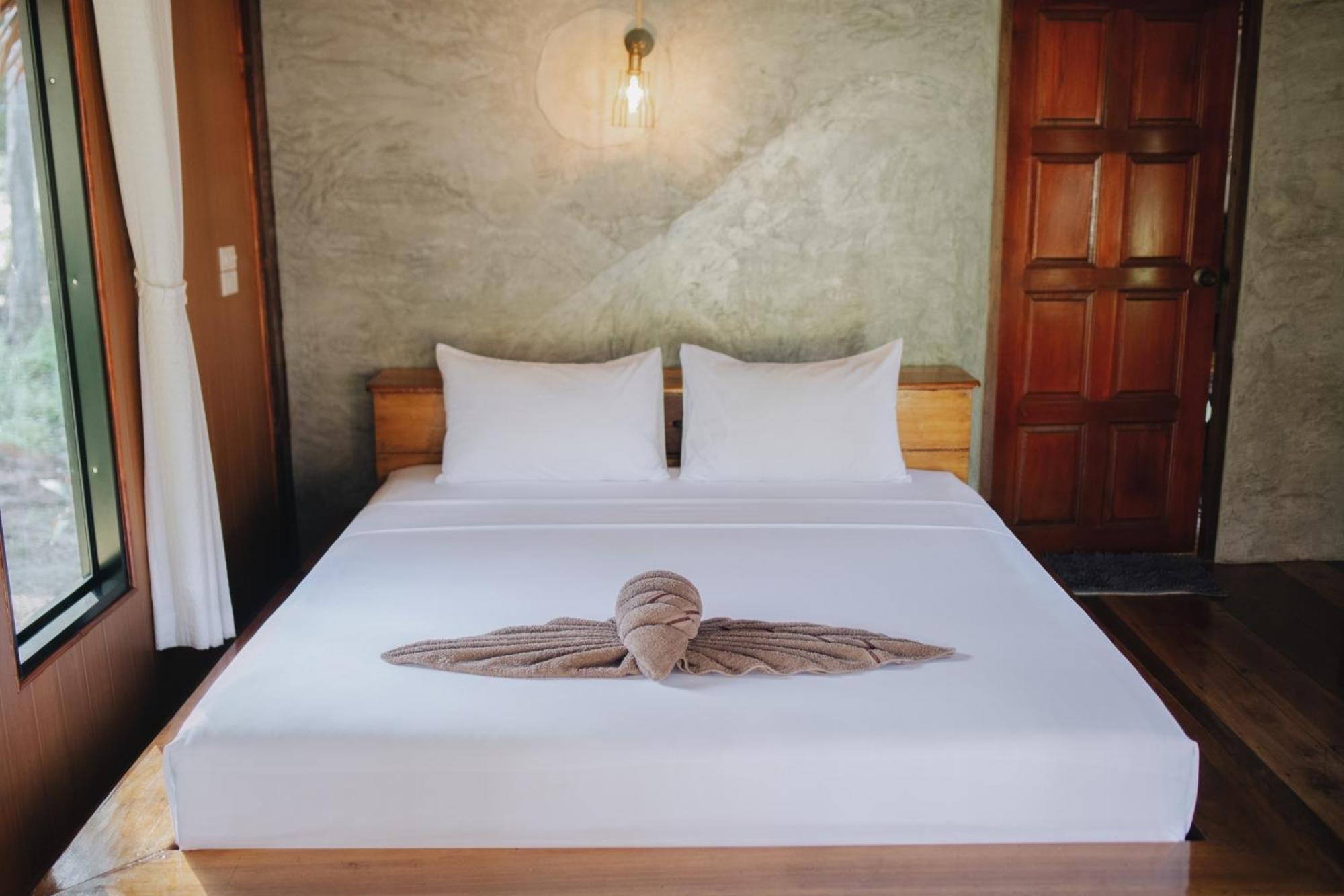 Coco Canopy Boutique Resort Koh Jum Esterno foto