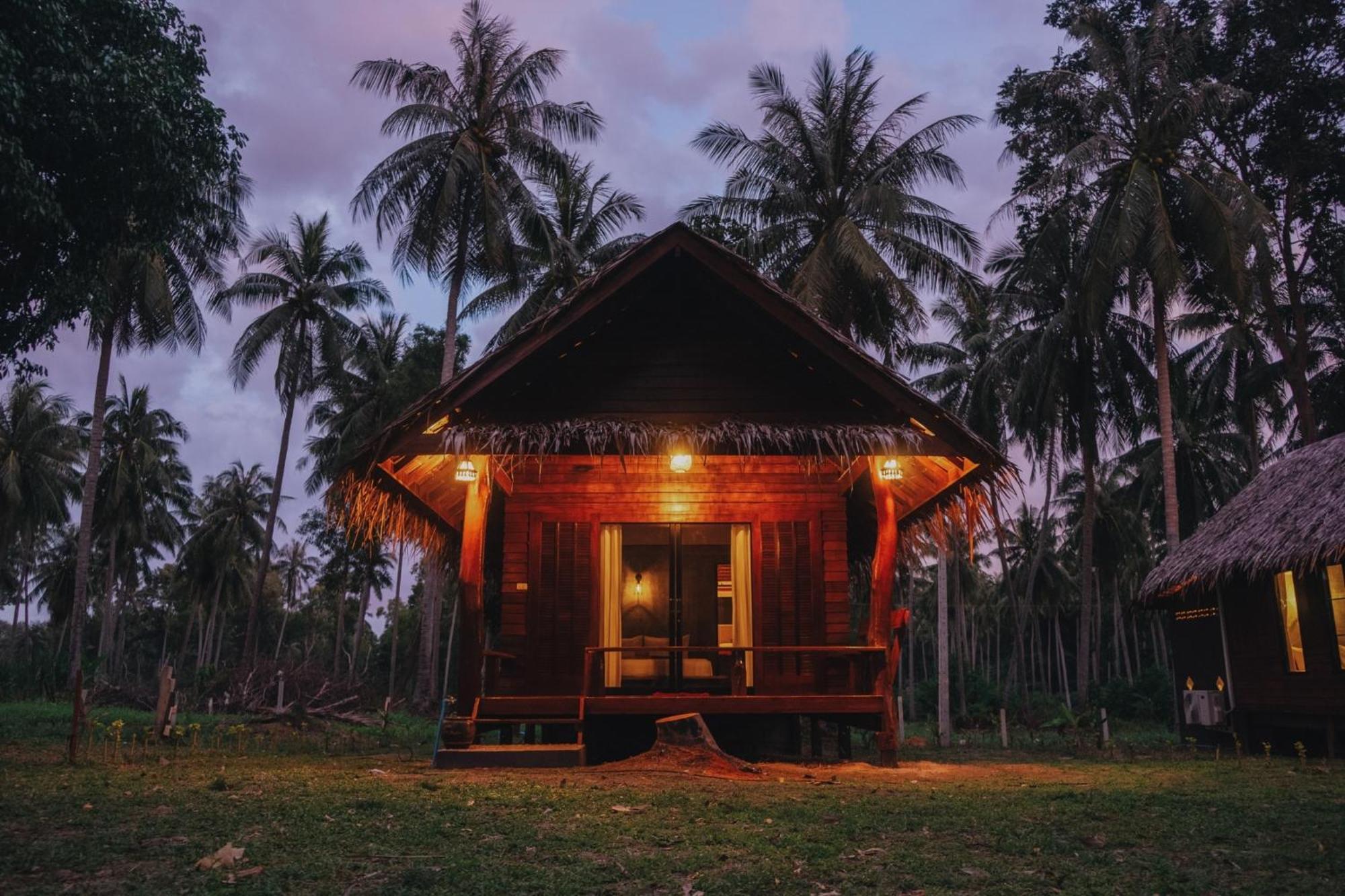 Coco Canopy Boutique Resort Koh Jum Esterno foto