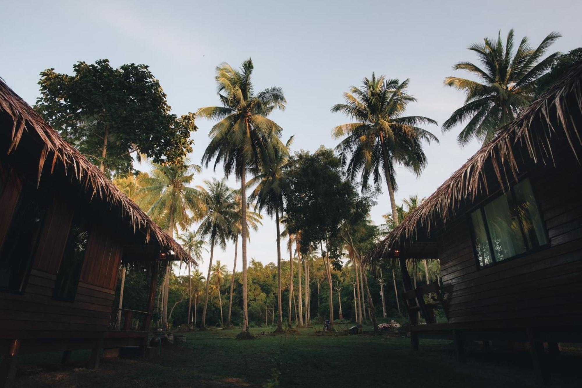 Coco Canopy Boutique Resort Koh Jum Esterno foto